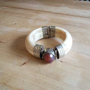 **SALE!!!!** TERRA MESA Ivory Color Bone Bangle Bracelet w/ Brown Center Stone